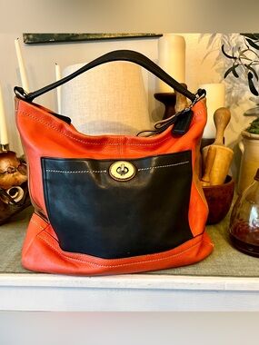 Vintage Coach Orange, navy and tan Leather Shoulder Bag